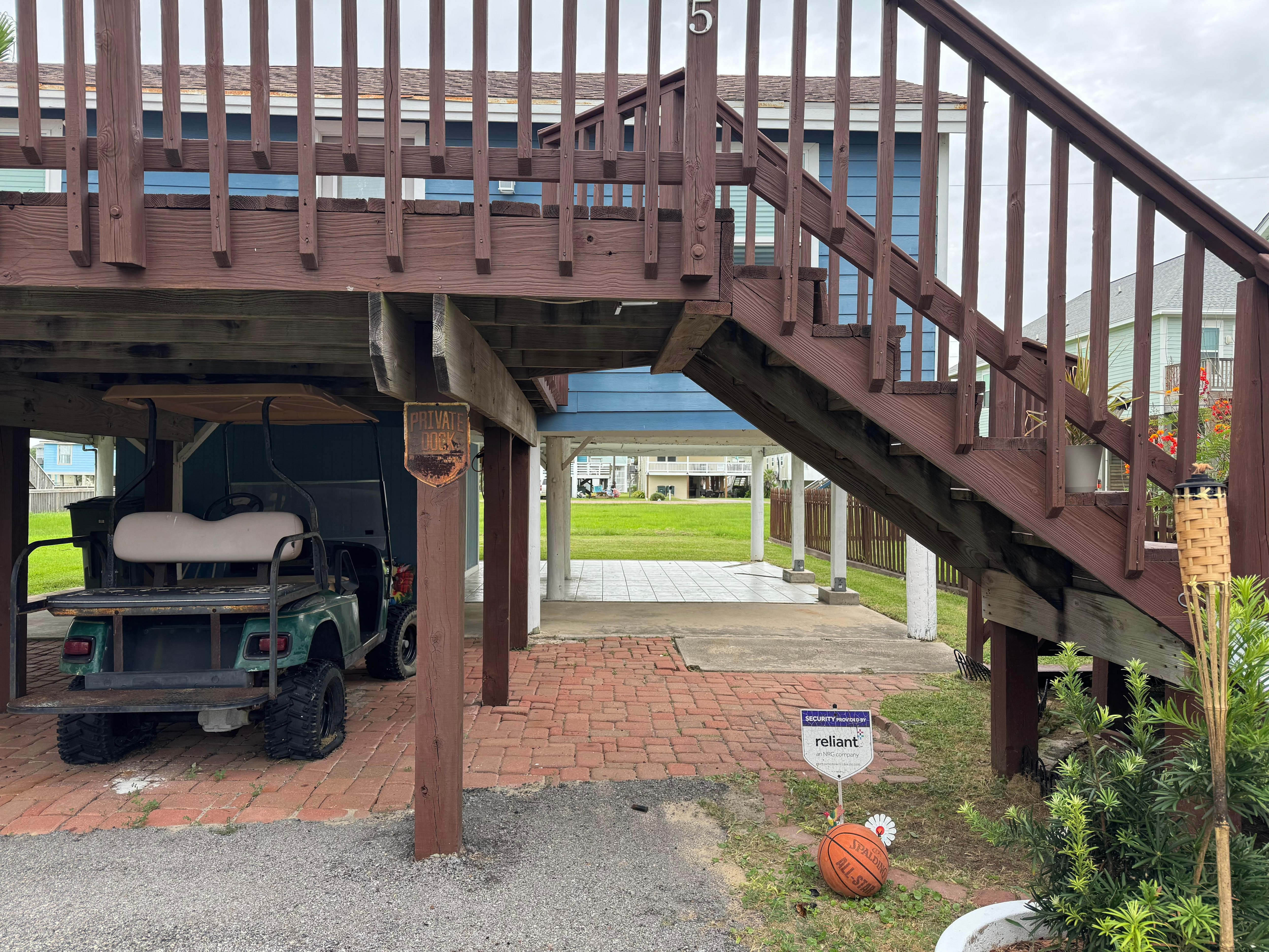 Golf cart with four flat tires STILL there