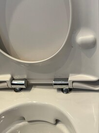 Toilette Zimmer1: dreckige Toilette