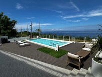 二館的海景泳池