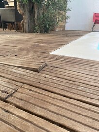 Latte plancher terrasse mal fixée
