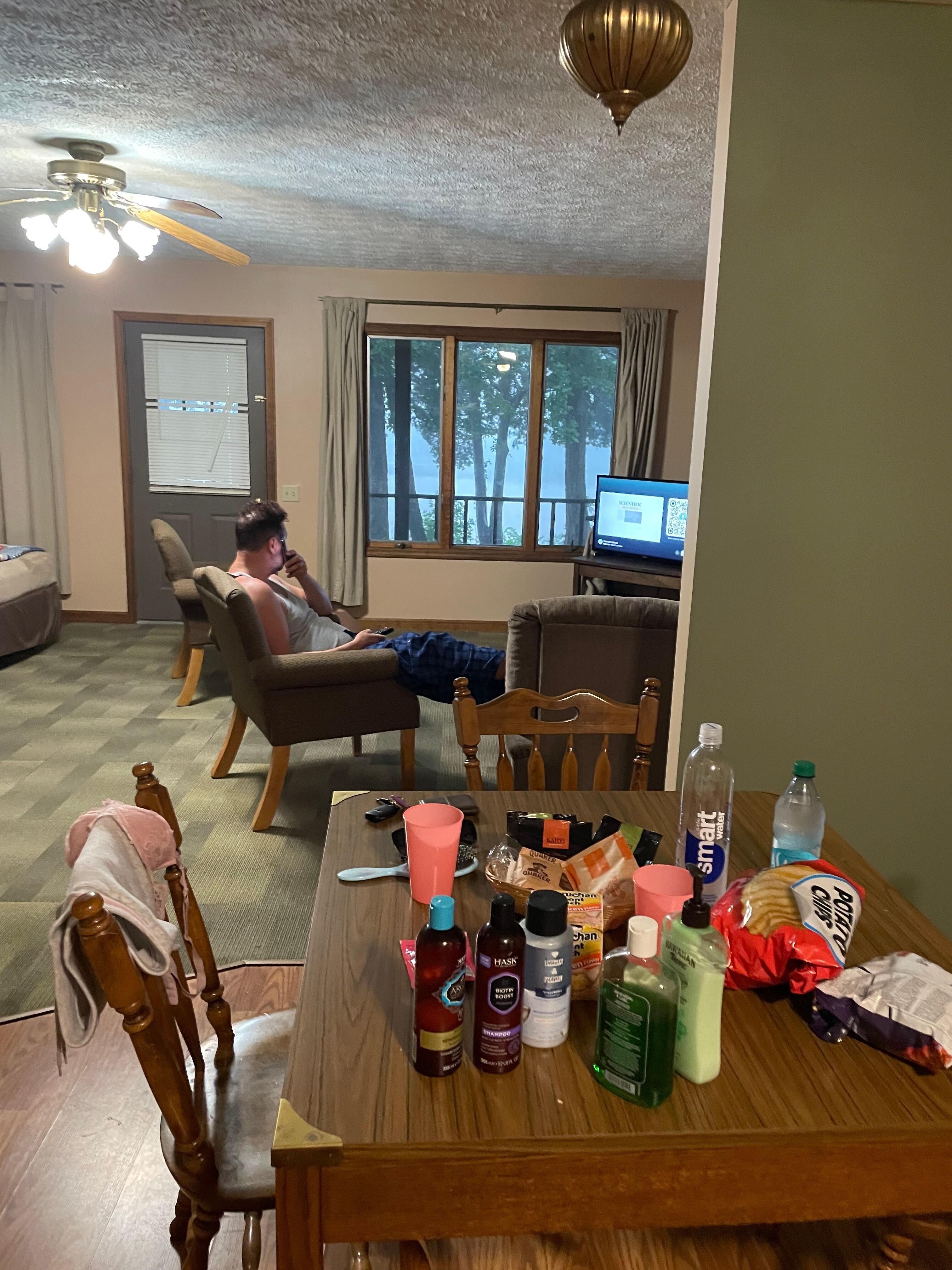 Kitchen, dining, beds - all one big room