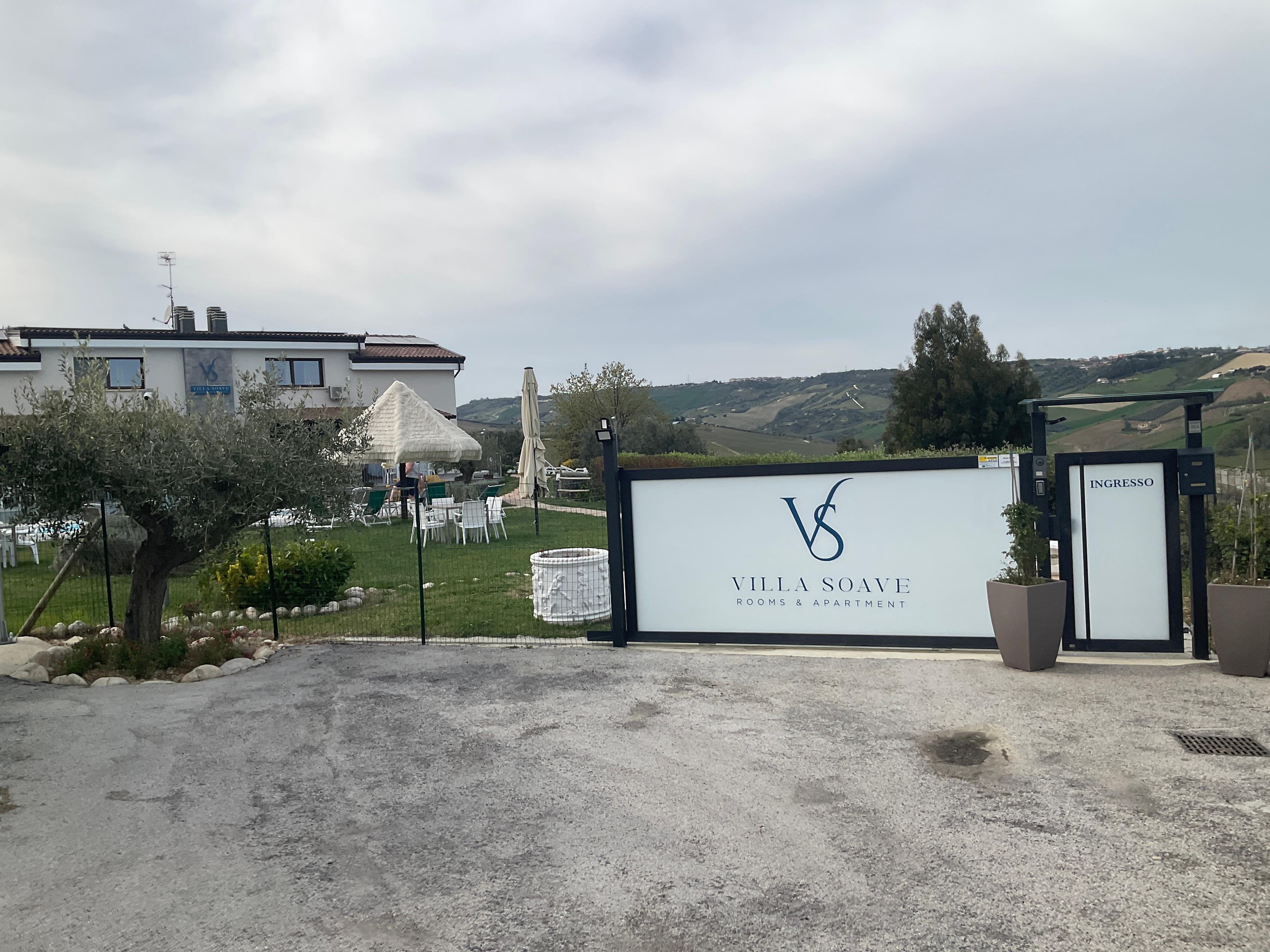 Entrance to the property 