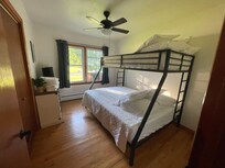 Bedroom 3 w bunk bed