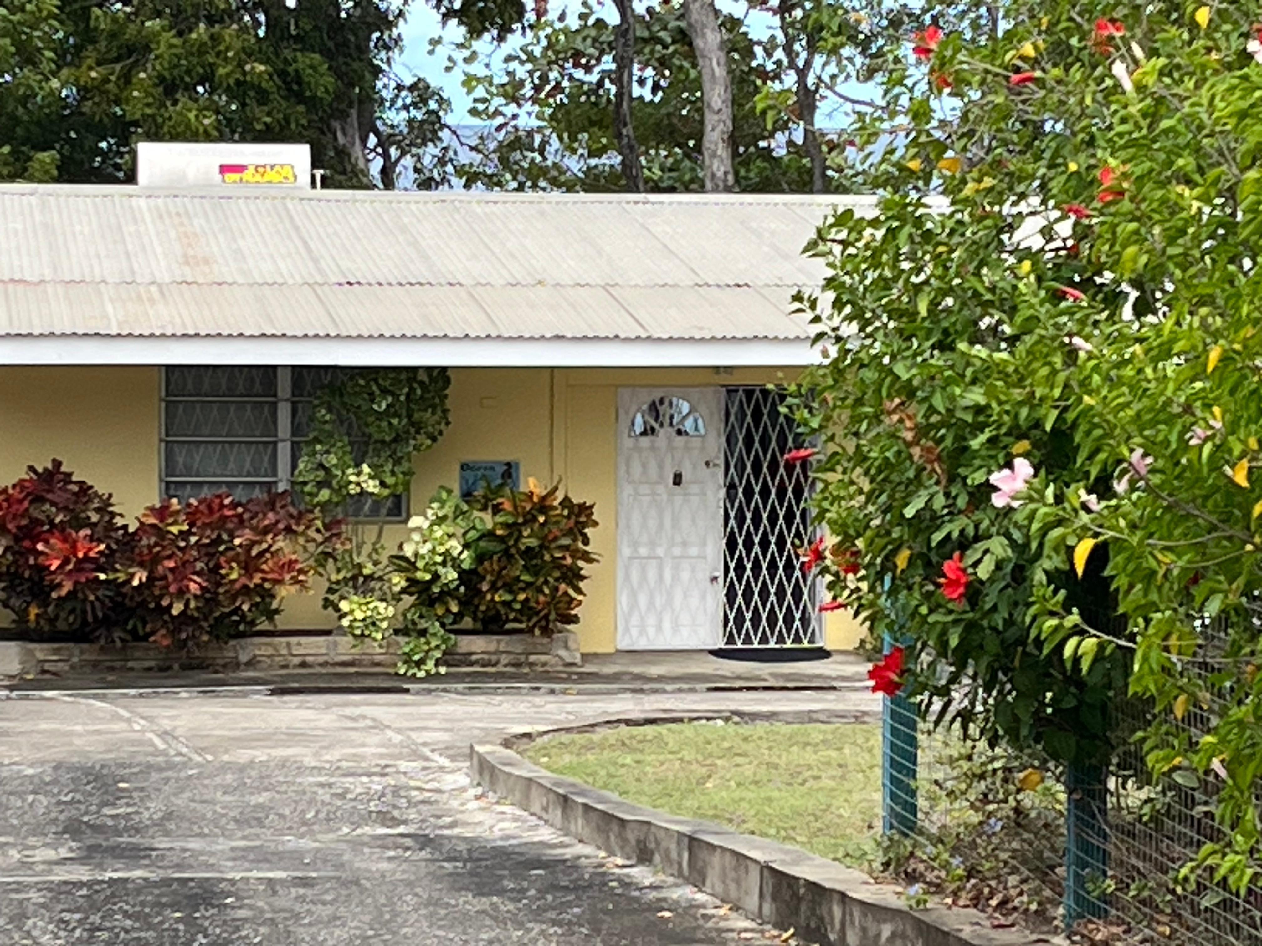 Front of property, plenty of parking