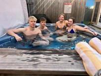 Great hot tub!!