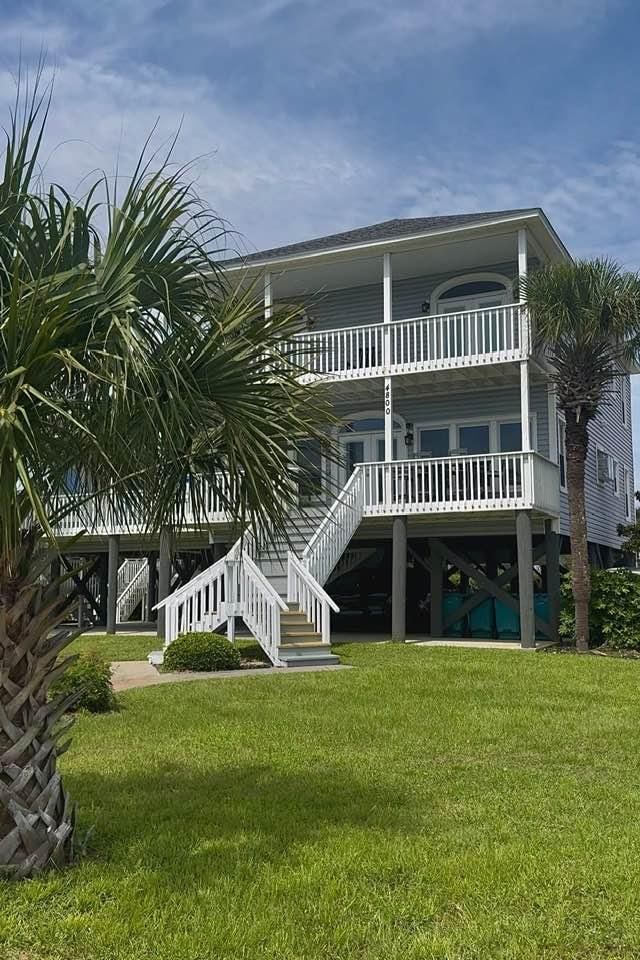 2 nice decks-- one with chairs and one with high top tables and chairs. Also, high top tables and chairs just outside the fenced pool area.