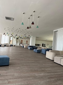 Lounge/dance room
