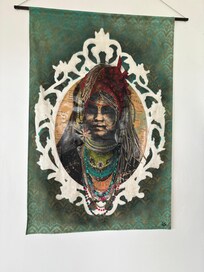 Is this pleasant to see in the center of the main lobby?