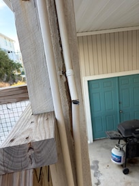 Random broken pipe looks unused