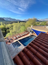 Didn't use the pool, but it looked nice overlooking the mountains.