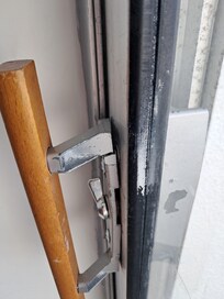 Broken handle of door . I also have videos.