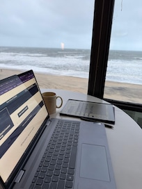 Very easy to work from here