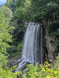 Falling Springs Waterfall