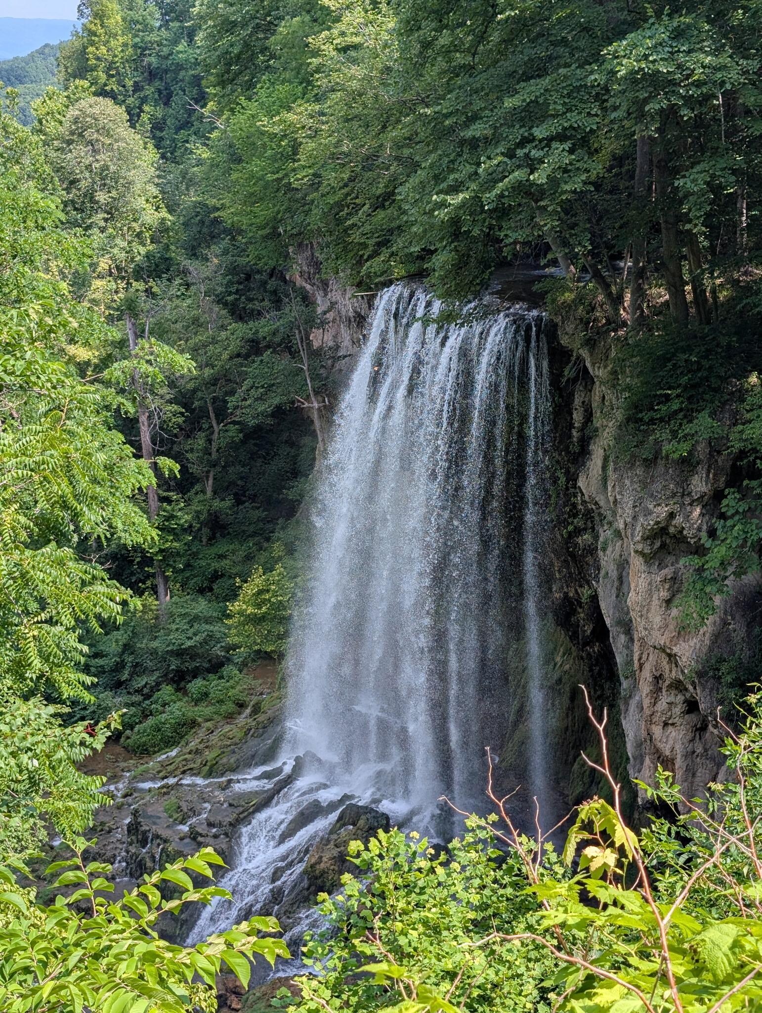 Falling Springs Waterfall 