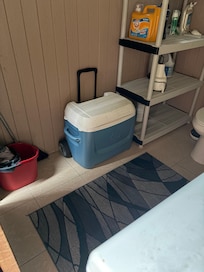 This cooler came in handy for our daily trips to Volcano National Park (20 minutes west) and the lovely town of Hilo (30 minutes east).