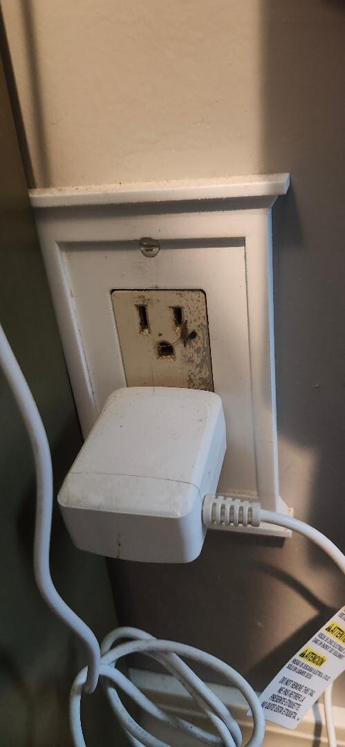 Kitchen outlet