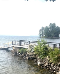 Backyard views to the deck and dock