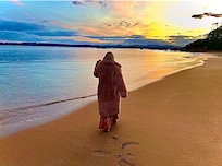 Magical sunset walks 😍