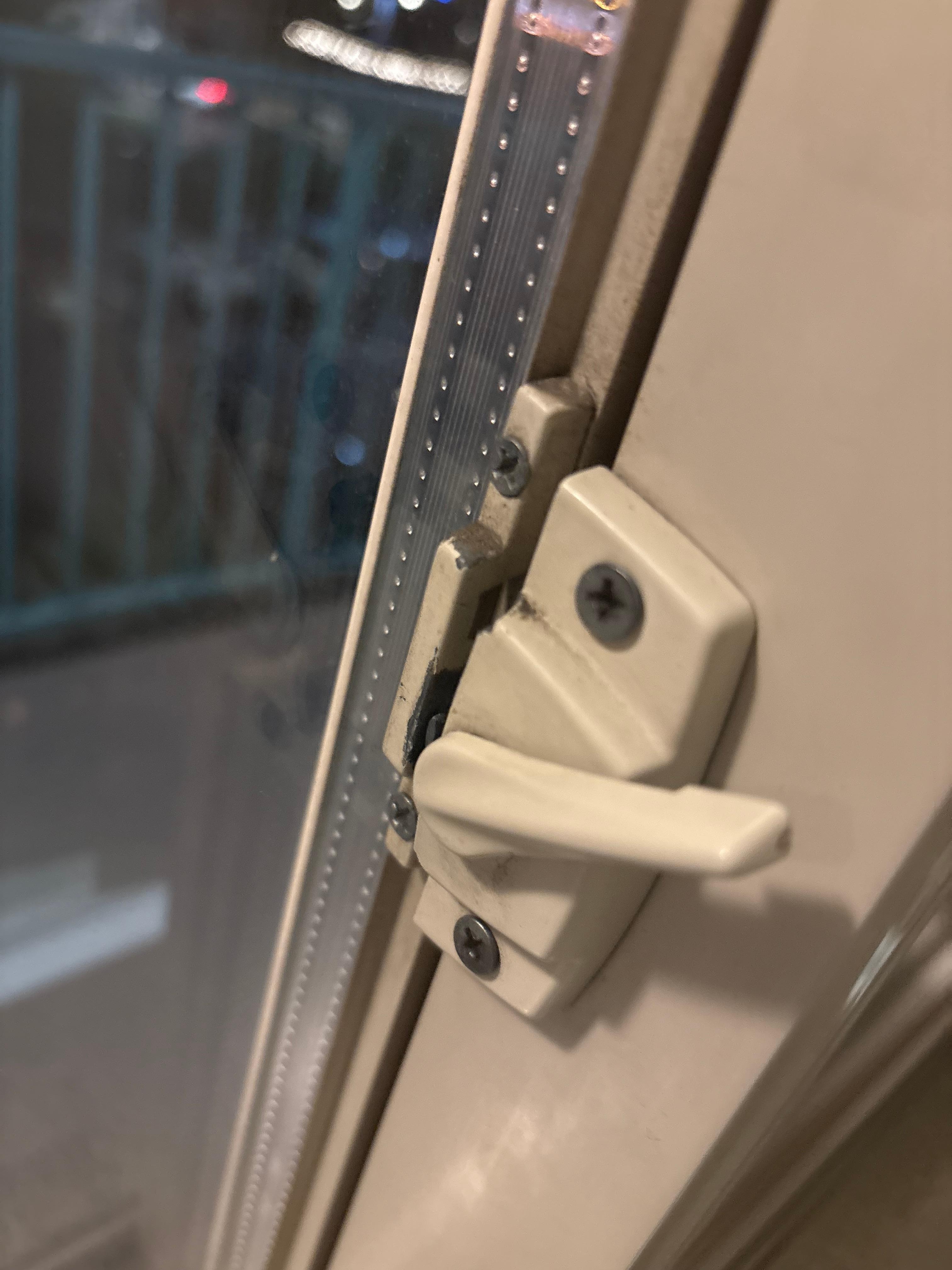 Window doesn’t lock. 