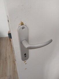 Poignée de porte à changer
