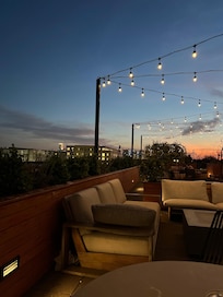 Roof top bar