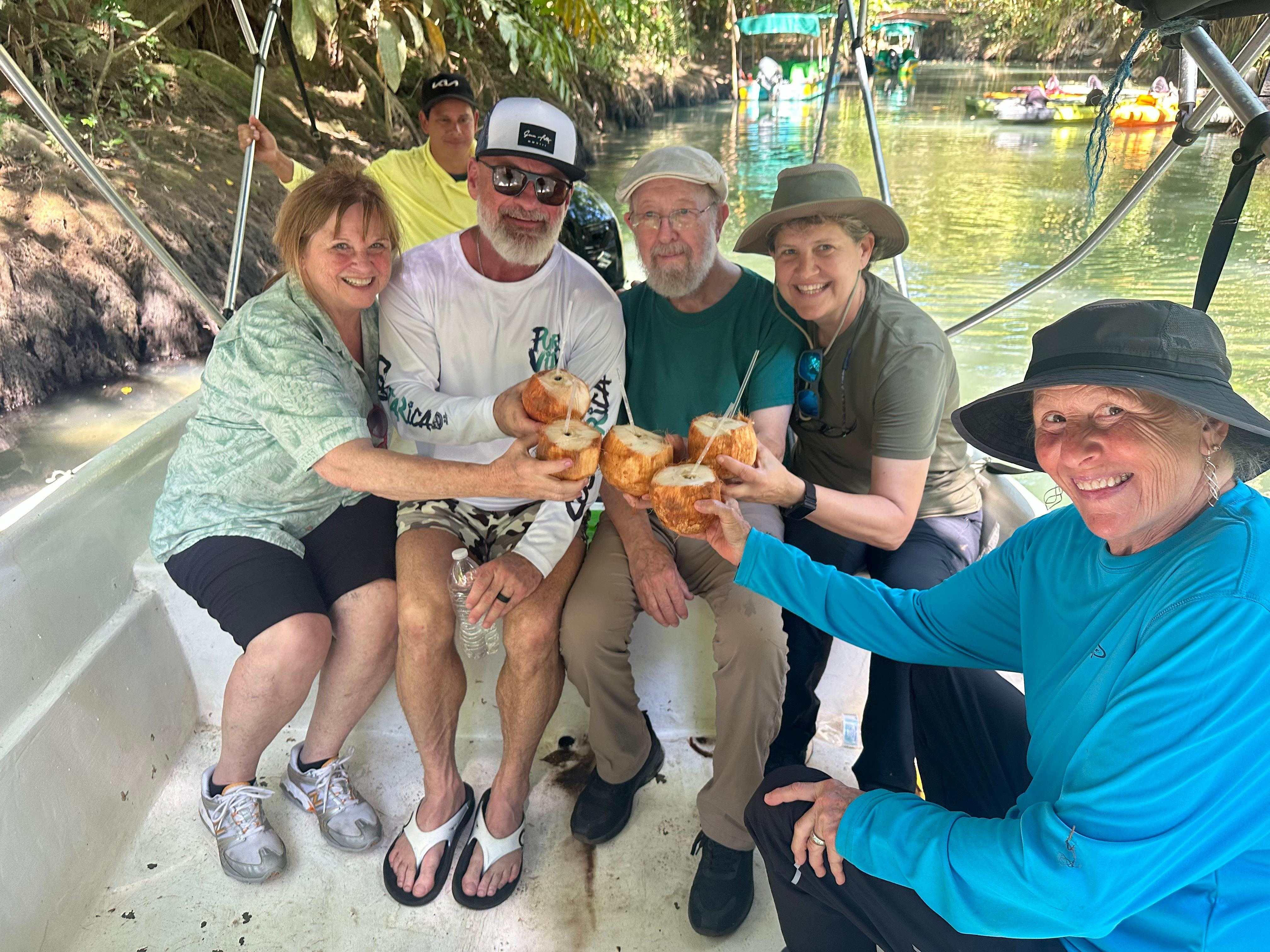 Boat tour in Mangoves