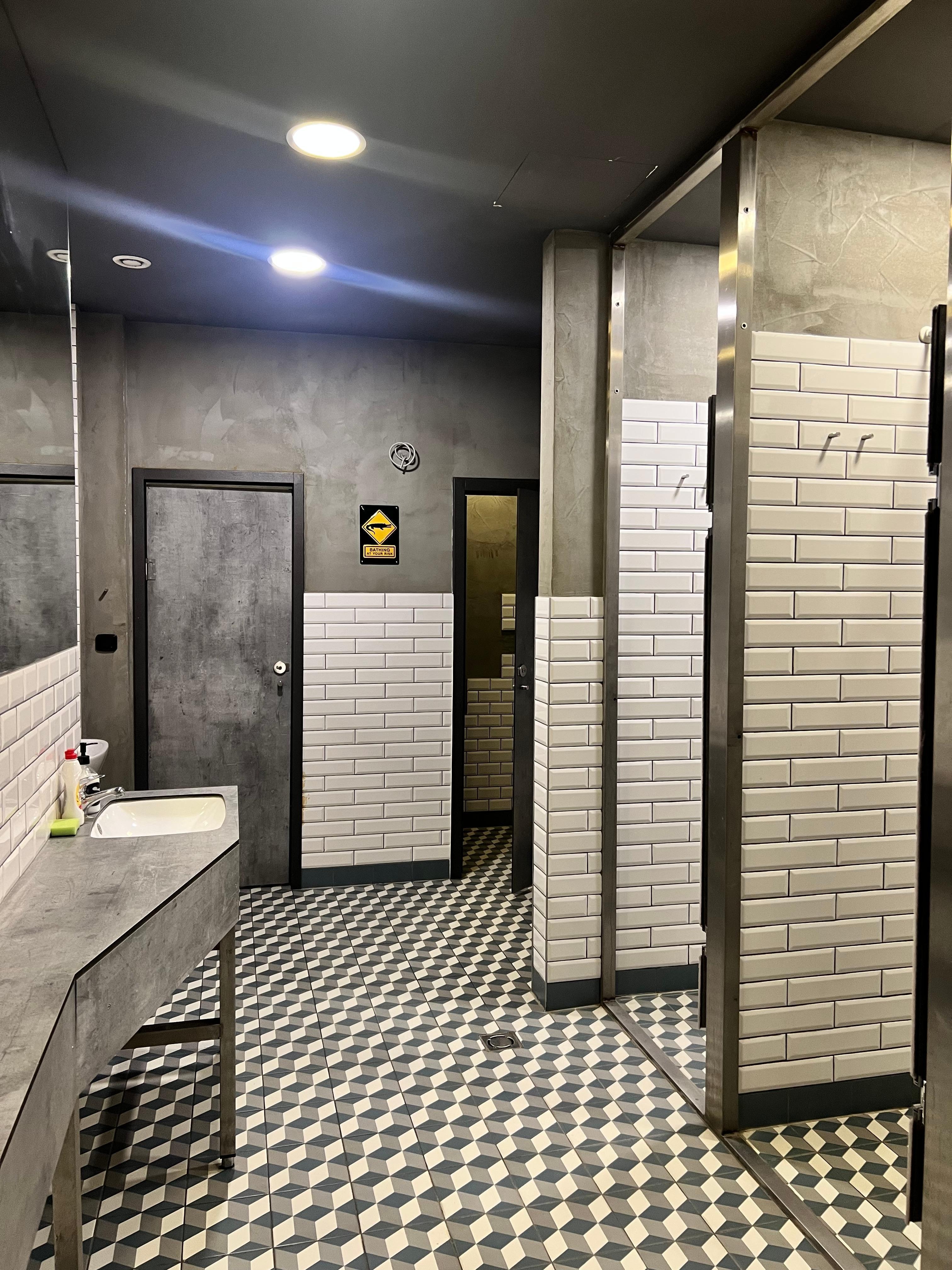 Banheiro compartilhado