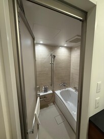 浴室我覺得算大