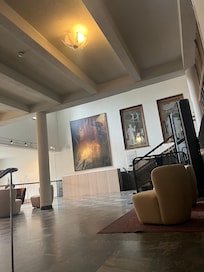 Mysigt hotell , nära till allt.