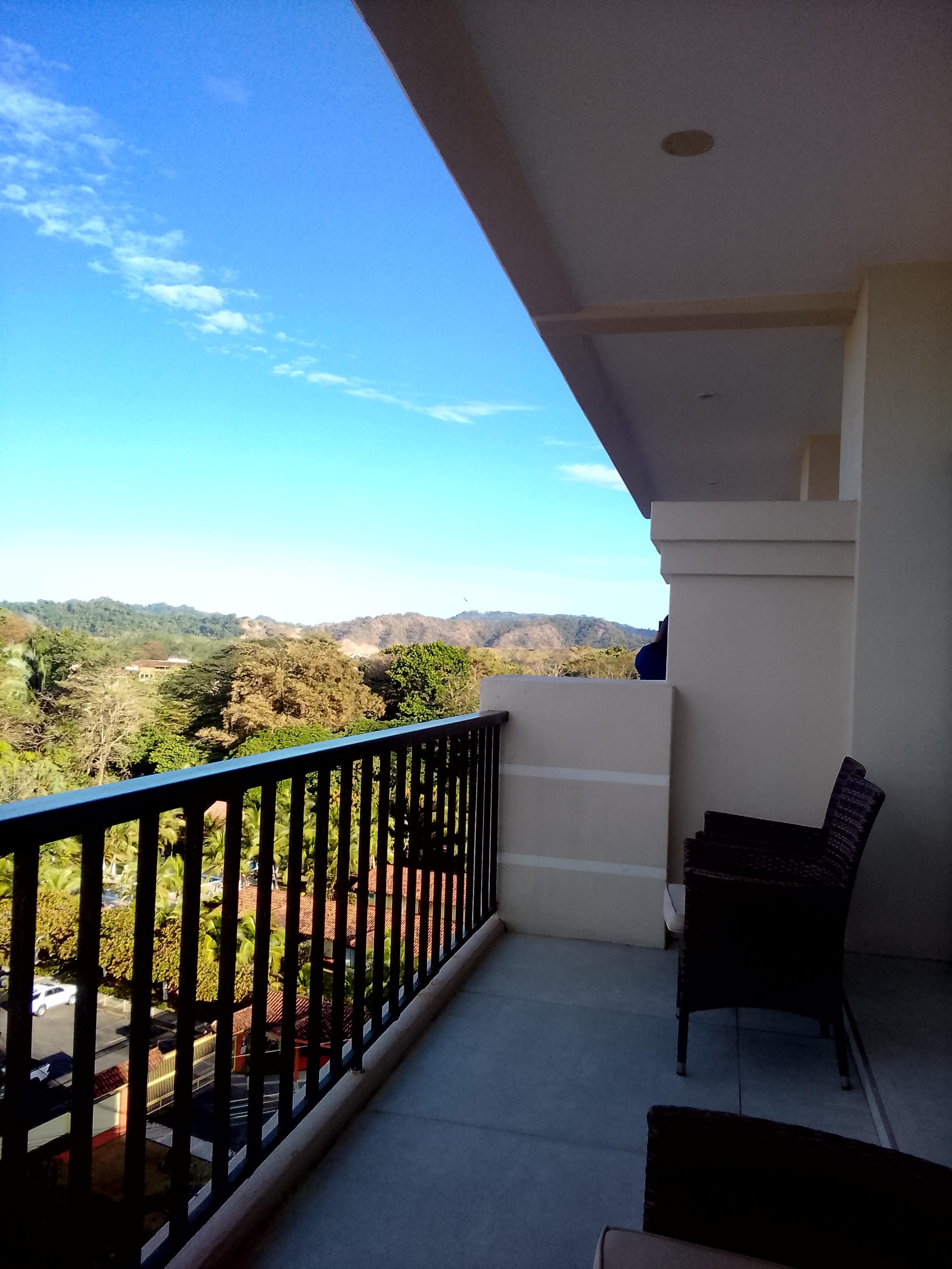 Balcony Melissa La Abeja on Facebook 