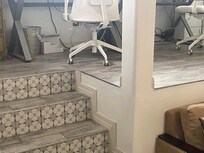 Office stairs without any railing