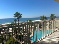 Beautiful daytime weather. 5th floor not too high.