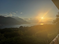 Terrassenblick bei Sonnenaufgang
