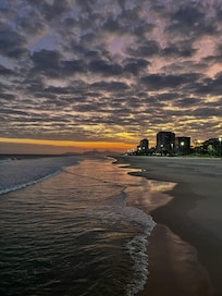 Por do sol em frente ao hotel!