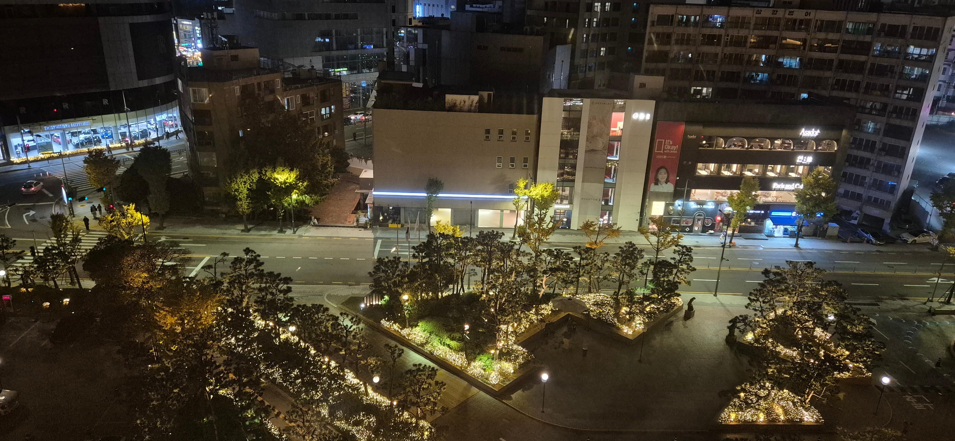 해변쪽은 아니지만 외부경치는 나름 . 