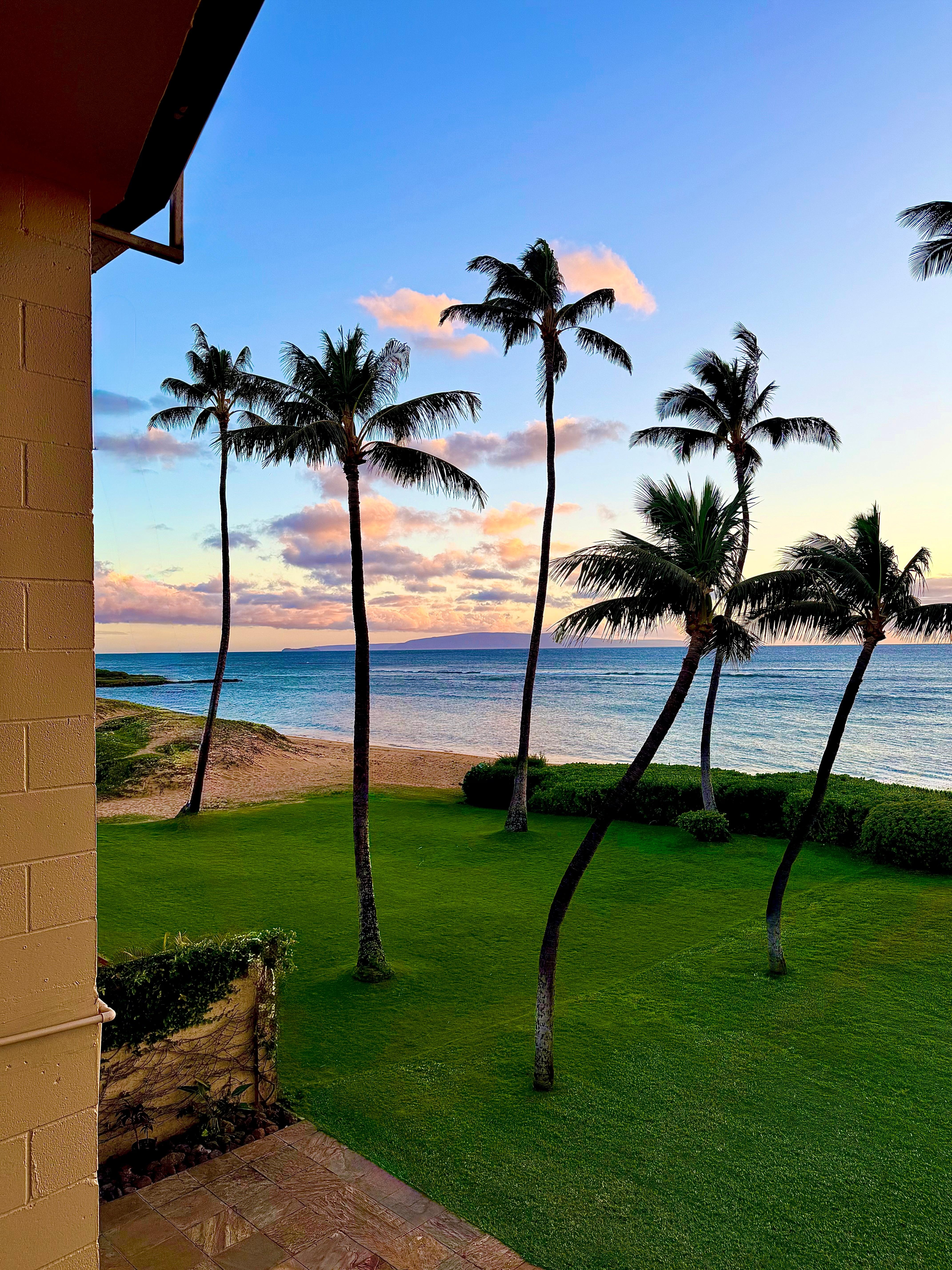 View off Lanai towards Molokini