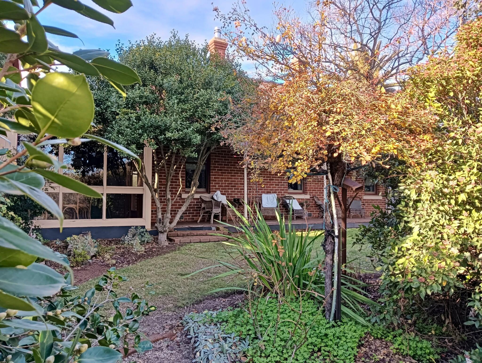 Side verandah