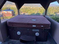 There is a hot tub and the views are nice.