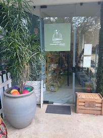 Tamarindo children library