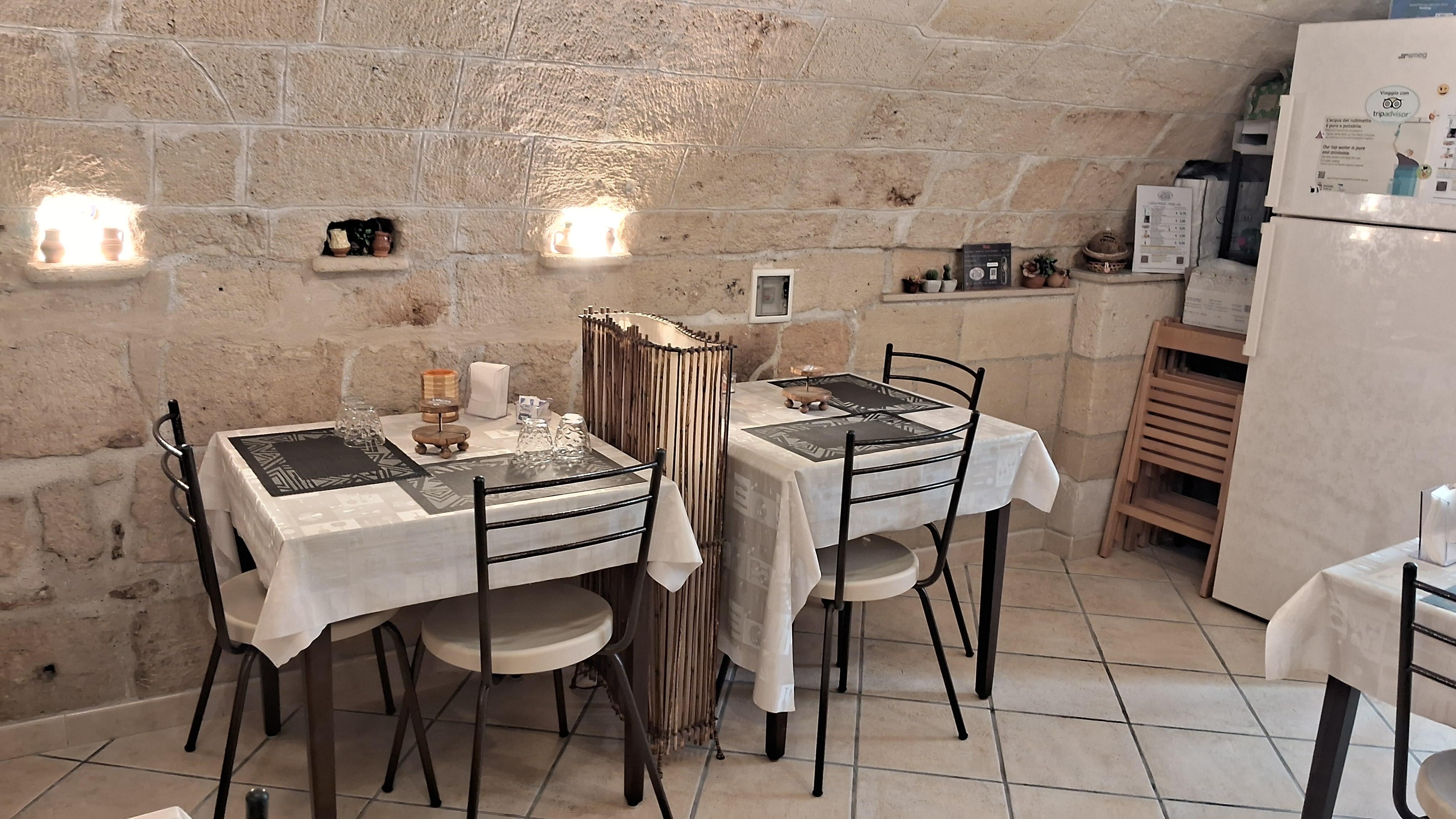 Local café da manhã. Muito aconchegante e bonito (antiga estrebaria)