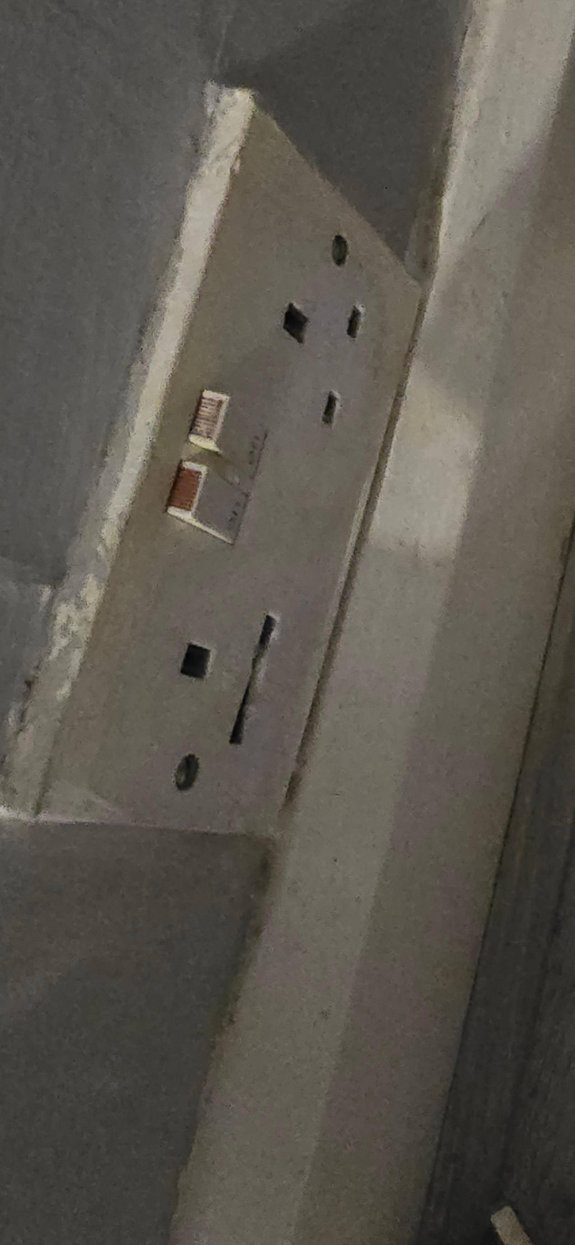 Broken power socket, other didnt work either