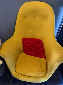 Lobby chairs set expectations nicely.