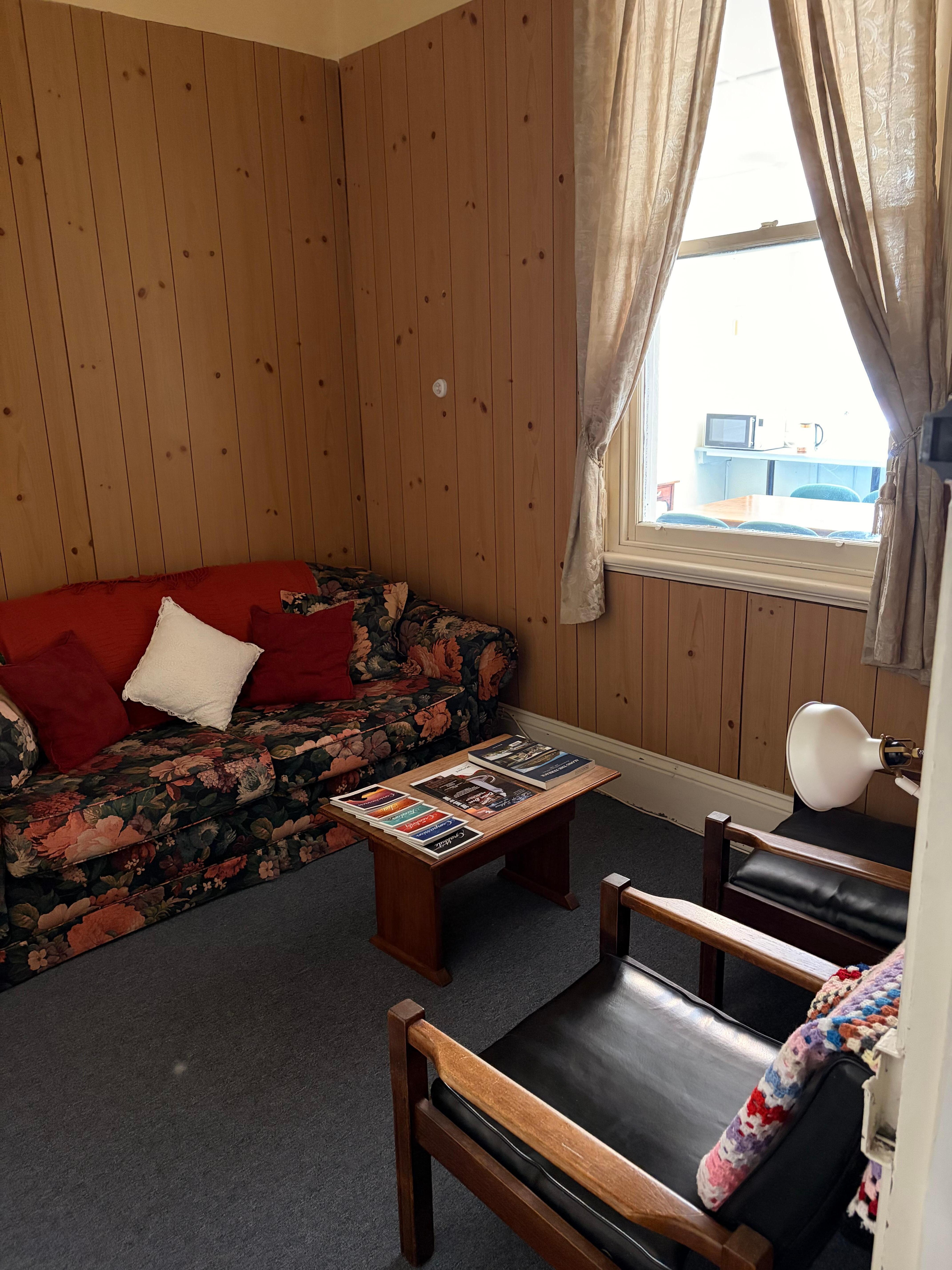 Room next to kitchen/dinning room