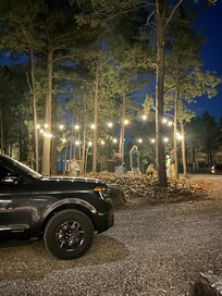 Fun at night with the mini golf pad.