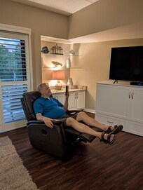 Comfortable living room. Trundle bed in the cabinet for 3rd person. Quiet location.