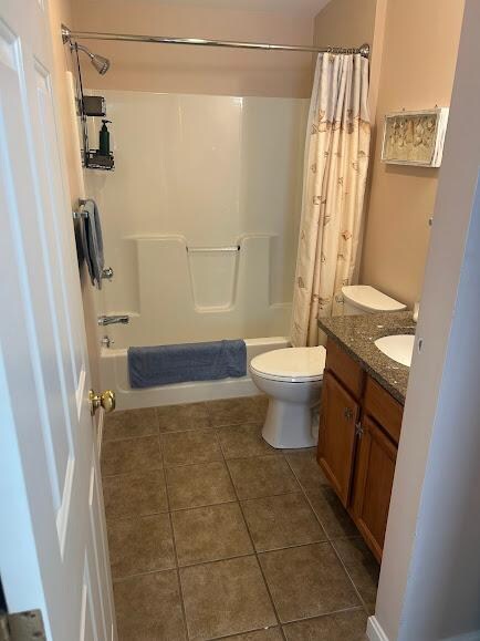 Bathroom with Washer and Dryer