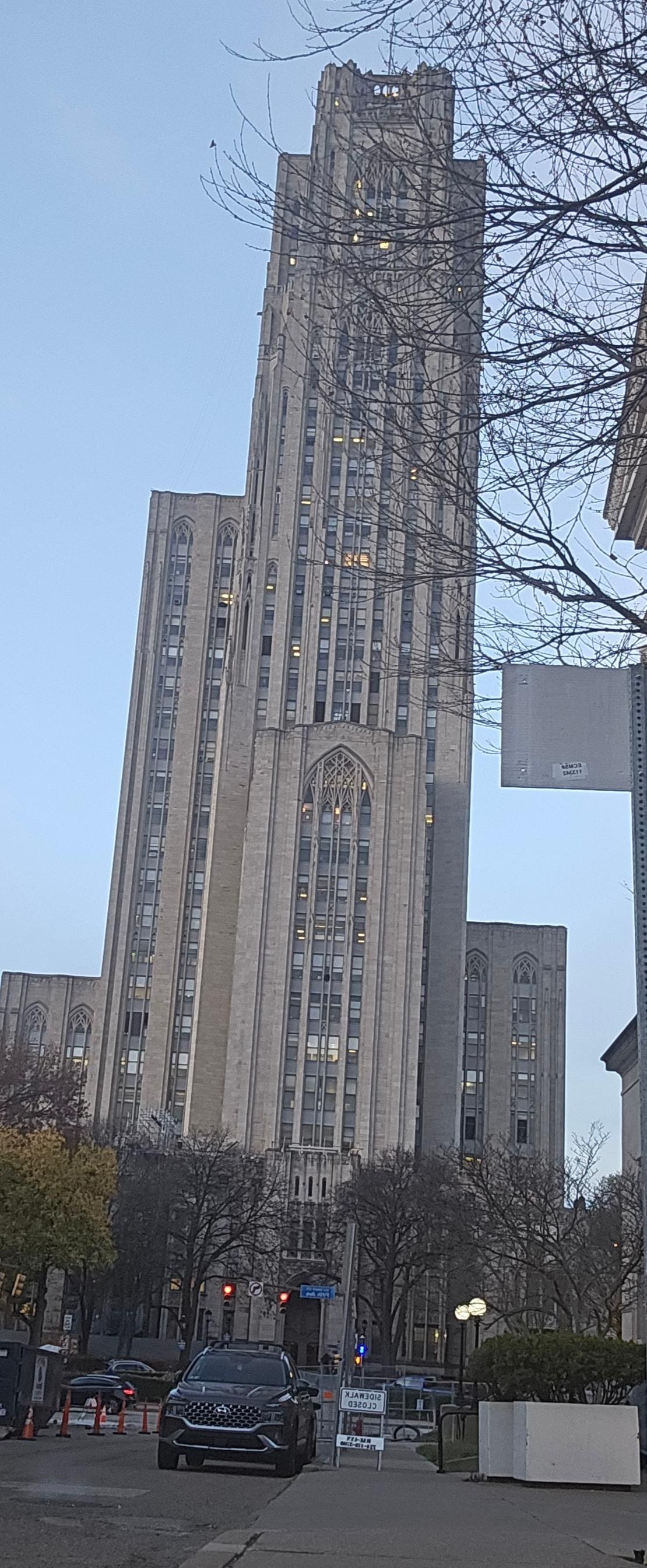 Walking distance to amazing architecture 