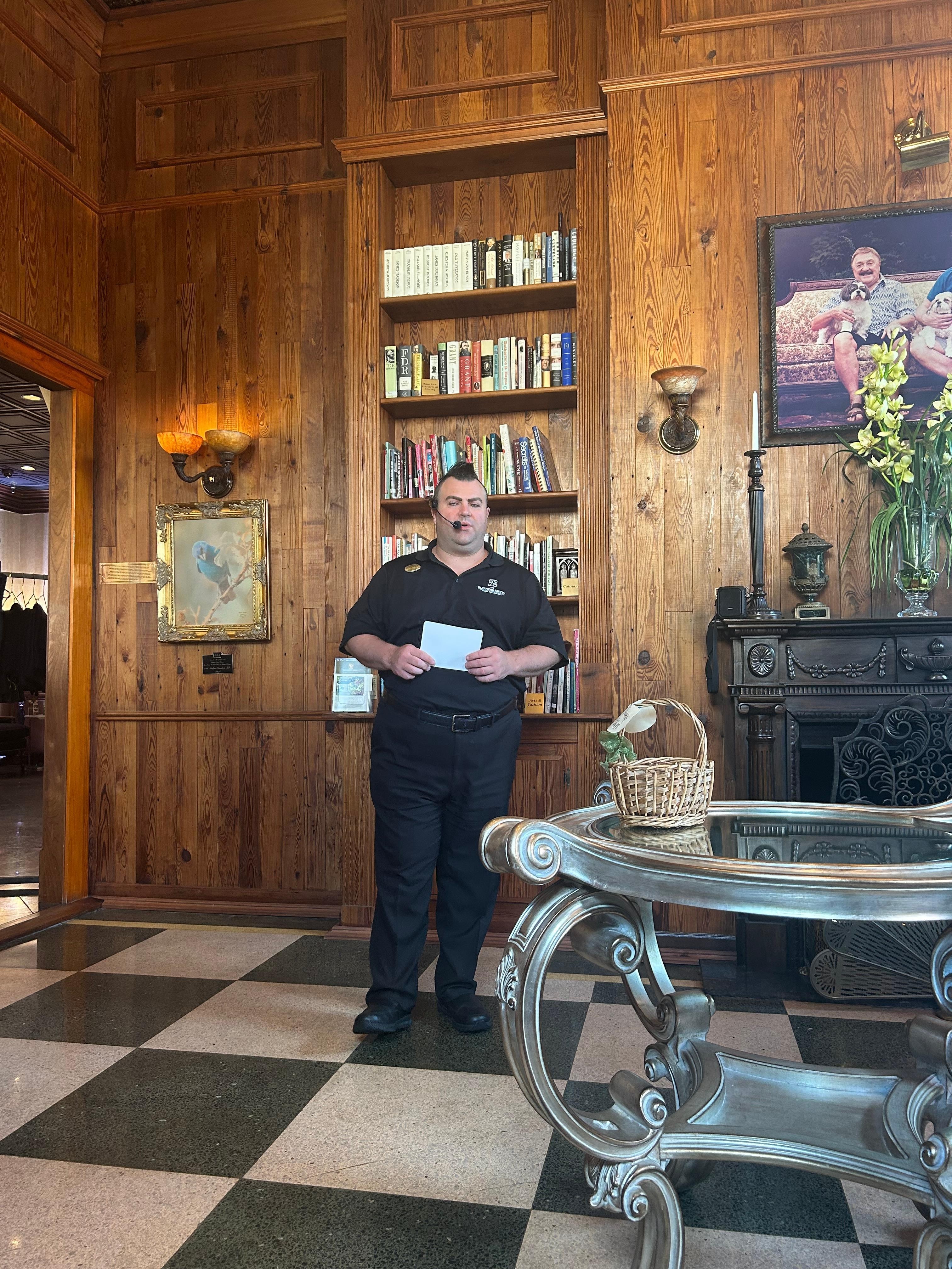 Historian Adam
Hotel Tour $7
Fascinating 90 minutes