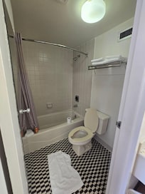 Love the tile on the bathroom florr!