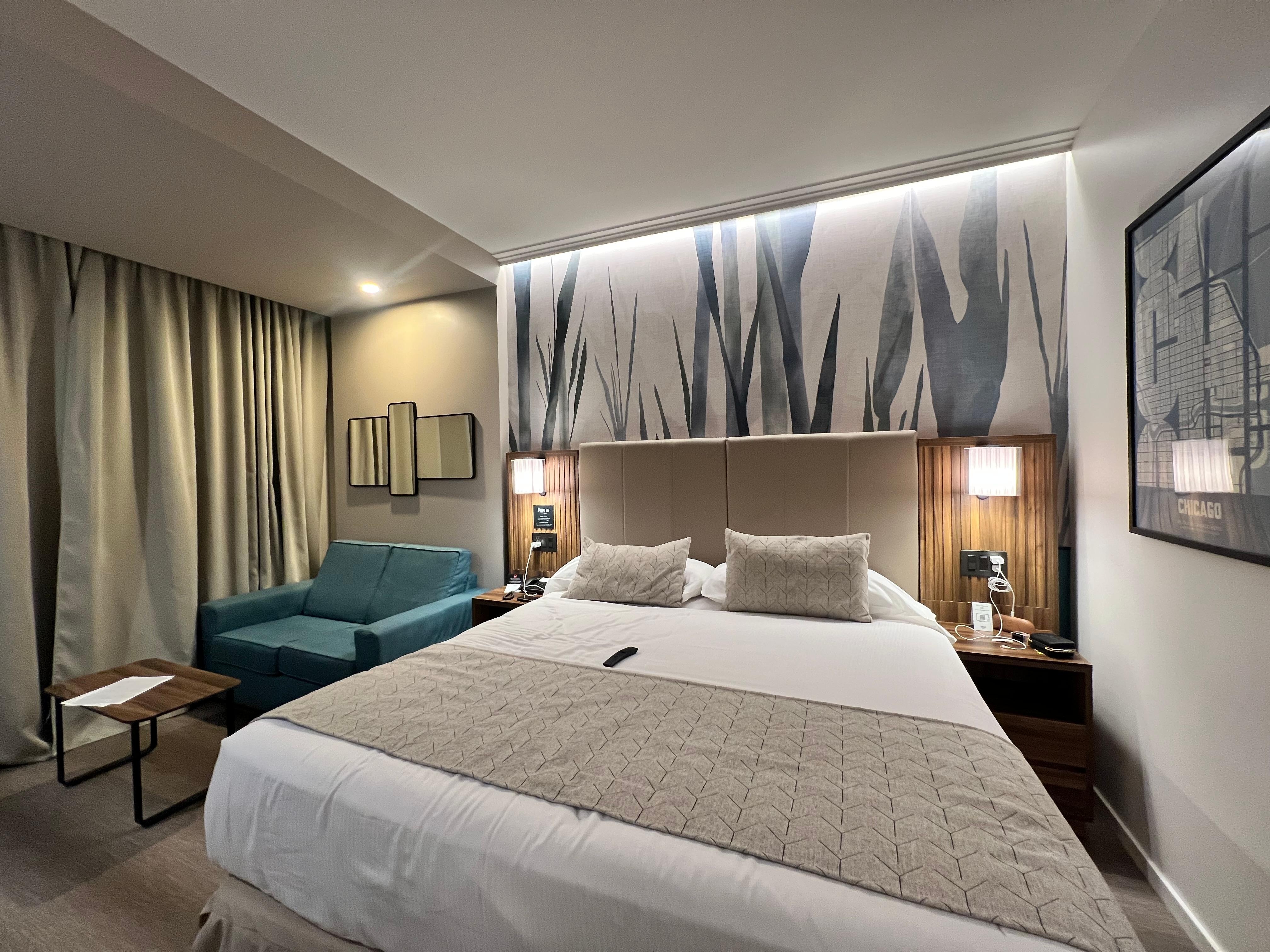 Habitación amplia y comoda